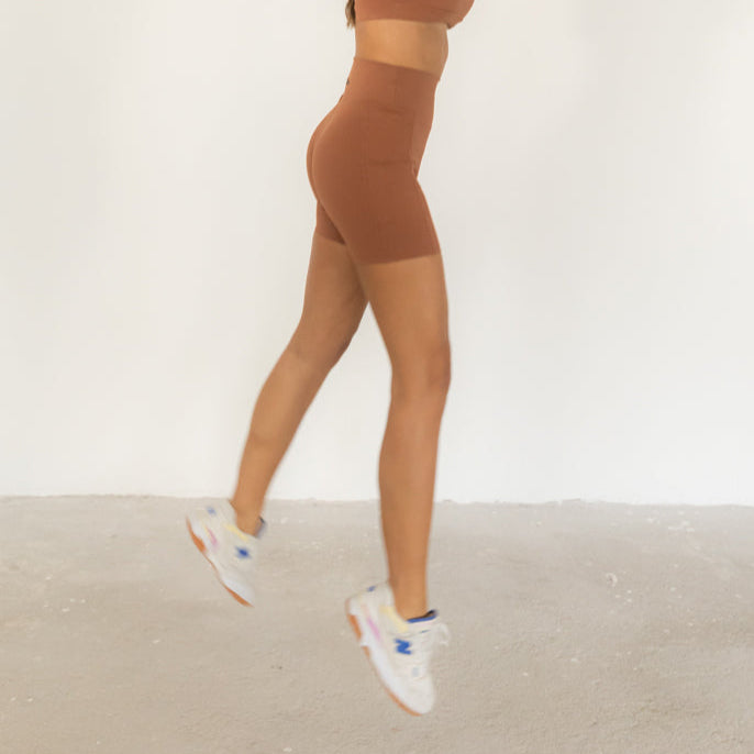 Short Compression - Marrom Mocha Mousse