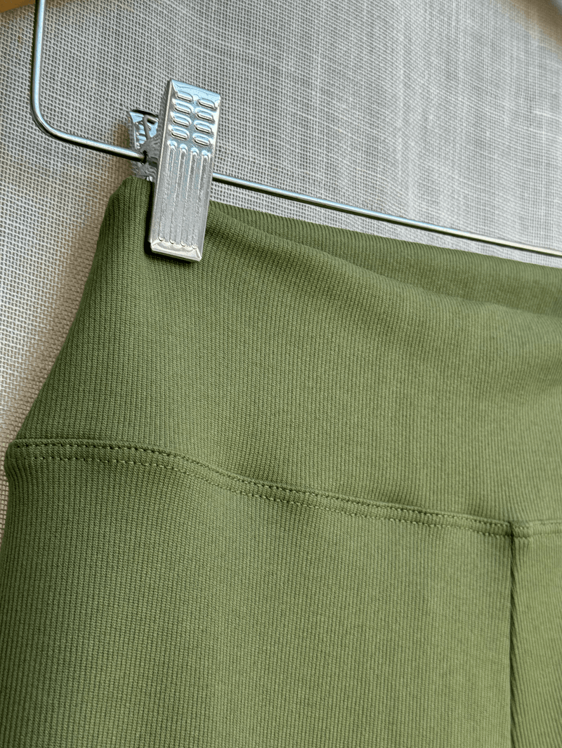 Calça Flare Rib
