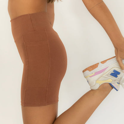 Short Compression - Marrom Mocha Mousse