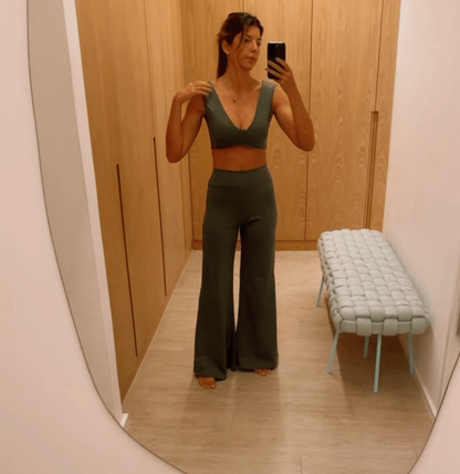 Calça Flare Rib